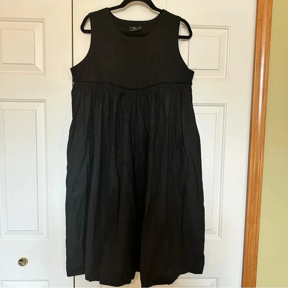 Turnblack Tabatha’s Dream Sleeveless Midi Dress - Picture 2 of 7